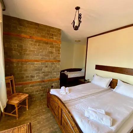 огражденска къща * Borovichene