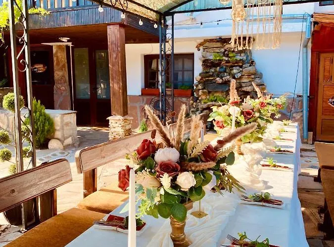 огражденска къща * Borovichene